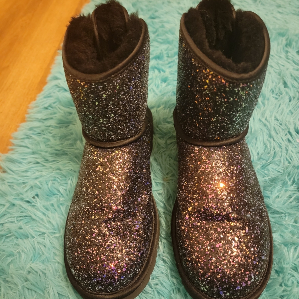UGG COSMOS GLITTER MINI BAILEY BOW BOOTS BLACK